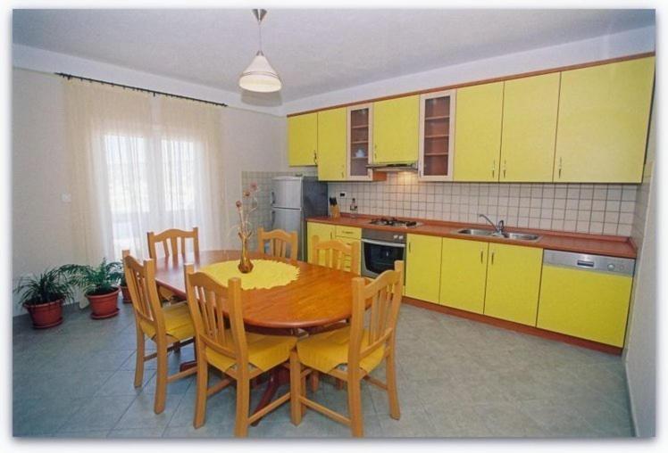 Bubi Hvar Apartments 1 フヴァル エクステリア 写真
